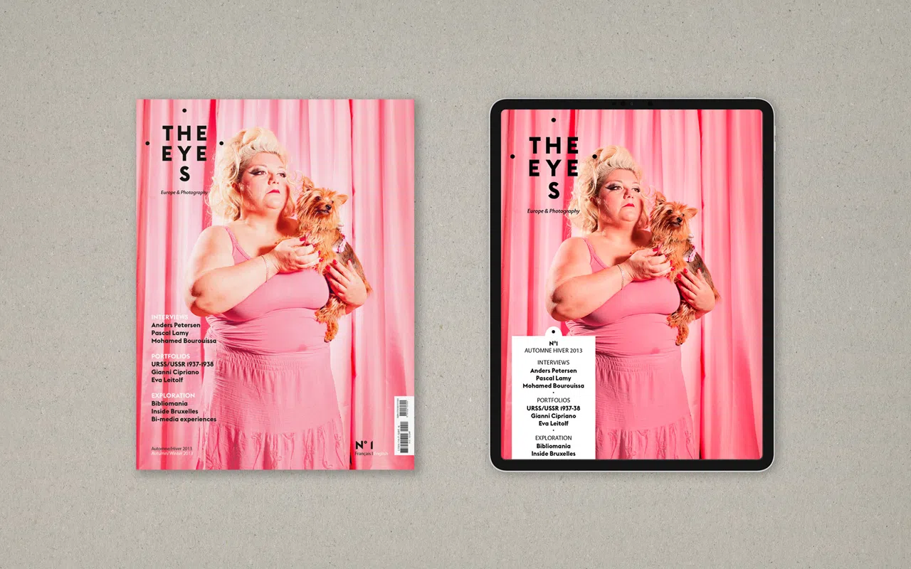 Comparatif entre la version papier et la version iPad de la couverture de la revue The Eyes.